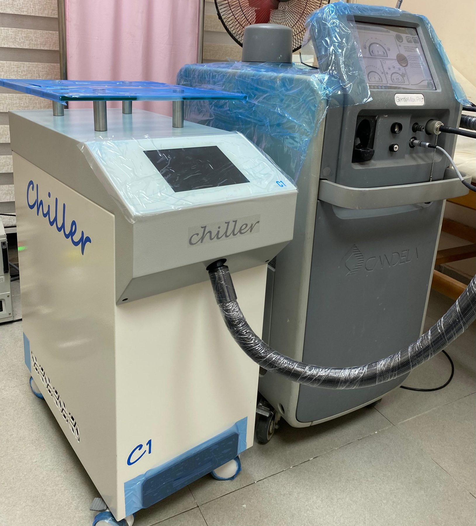 Chiller C1 next to a laser
